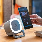 Laddare fr trdls hgtalare med LED-lampor Souwis InnovaGoods
