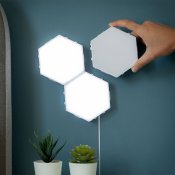 Set med anpassningsbara magnetiska och taktila LED-paneler Tilig