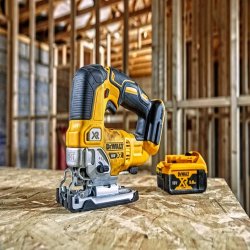 Motorsg Dewalt DCS334N-XJ