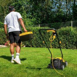 Grsklippare Powerplus POWEG62205 30 L 1300 W 230 V 32 cm 20-70