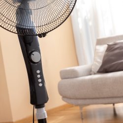 Stende Flkt InnovaGoods Breezinn Svart 45 W
