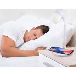 LED-lampa med hgtalare och trdls laddare Grundig Vit 10 W 50