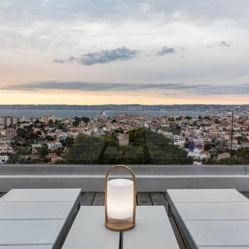 Bordslampa Lumisky Vit