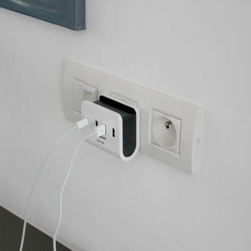 USB-laddare och vgg Chacon Vit